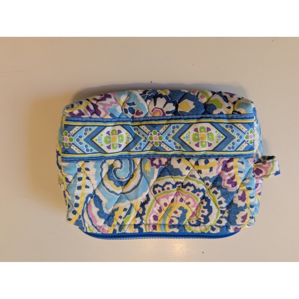 Vera Bradley Capri Blue Quilted Cosmetic Makeup Bag Zip Case Floral Travel Lined